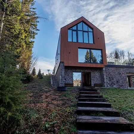 Vila Valera Forest House