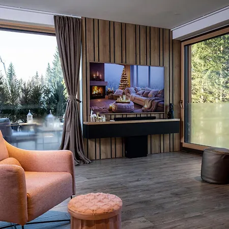 Valera Forest House Vila