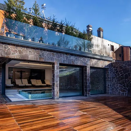 Valera Forest House Hlevci