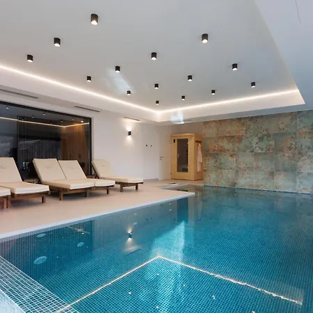 Valera Forest House Hlevci
