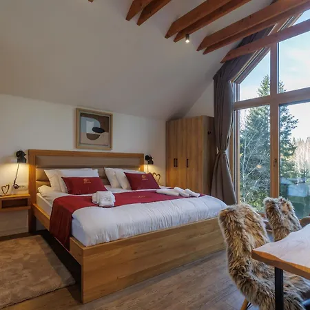 Valera Forest House Hlevci
